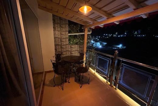 Mount View - A Luxurious Stay Bhowali Nainital Bagian luar foto