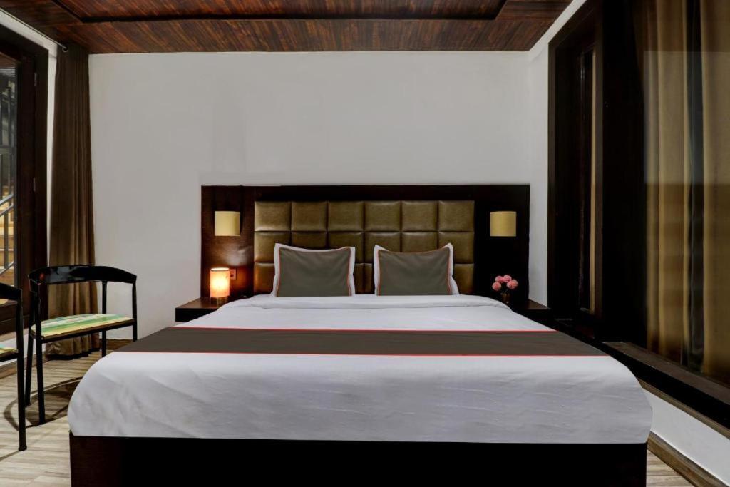 Mount View - A Luxurious Stay Bhowali Nainital Bagian luar foto